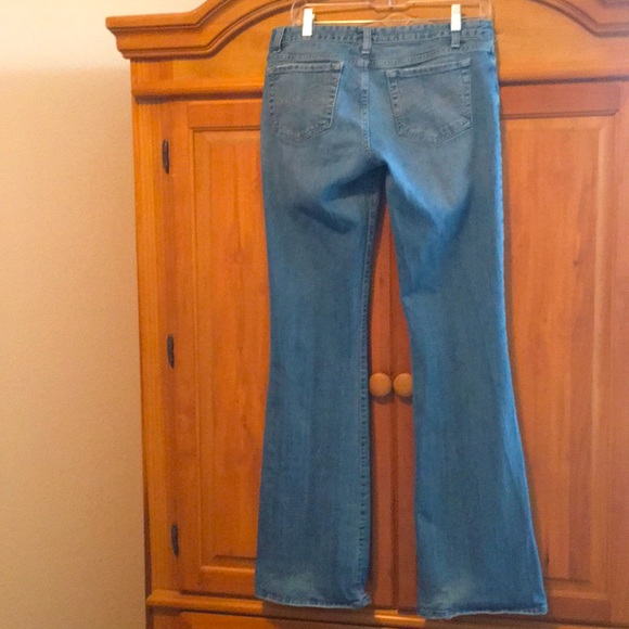 Aeropostale Hailey Skinny Flare Jeans. - Picture 2 of 7